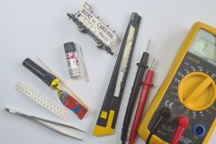 Material und Werkzeug